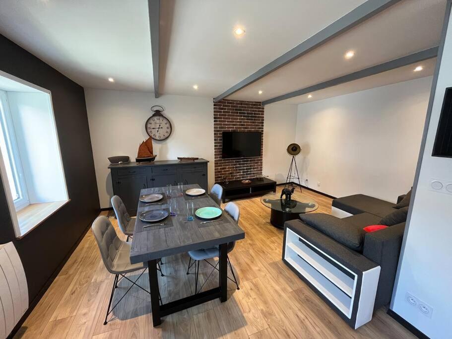 Apartment 36 Avenue De La Gare *